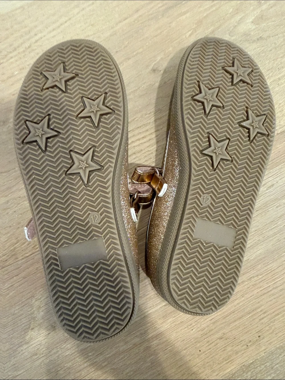 Olive & Edie Girls' Rose Gold Glitter Mary Jane Dress Shoes size 12 (new in box)